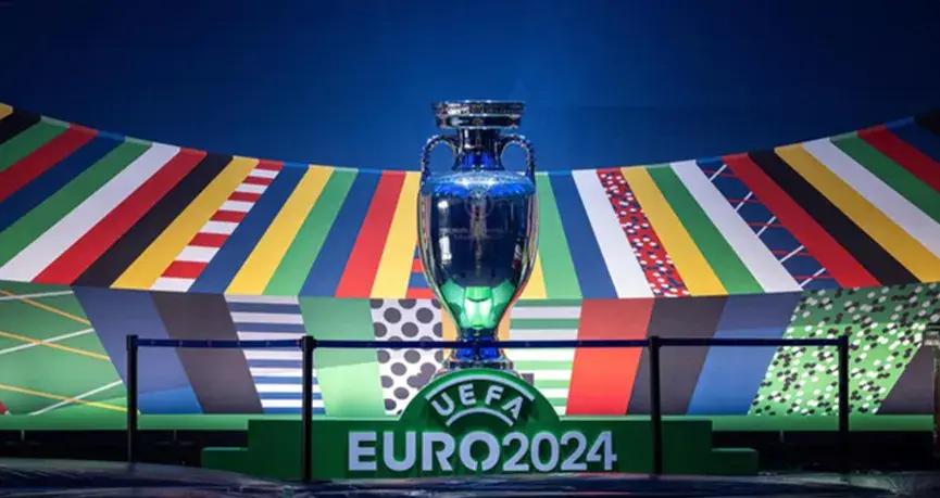 捷克队欧洲杯预选赛逆转胜利,晋级形势一片大好的简单介绍 捷克队欧洲杯预选赛逆转胜利,晋级形势一片大好的简单介绍