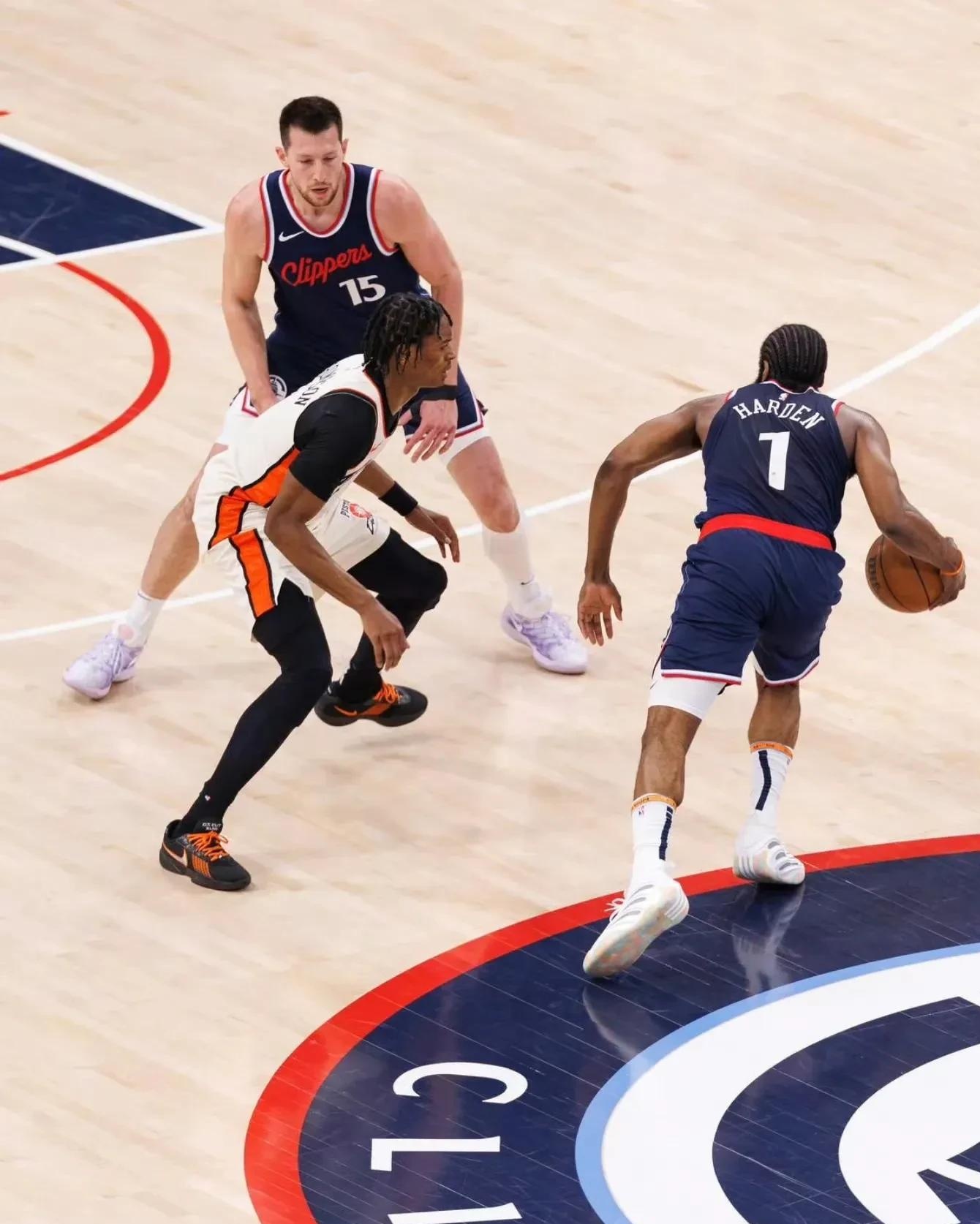 欧文三巨头联手，哈登得分突破，魔术冲击季后赛！